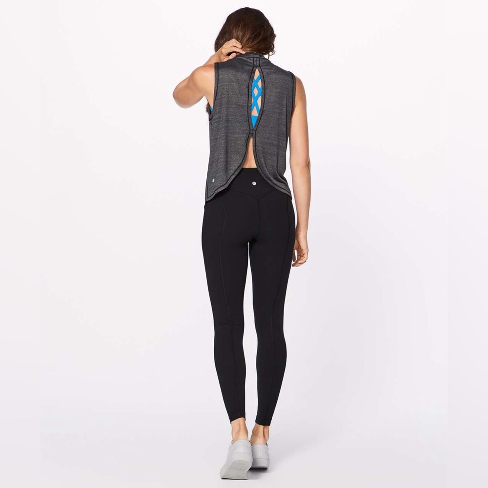 LULULEMON TWIST & REACH MOCKNECK TANK